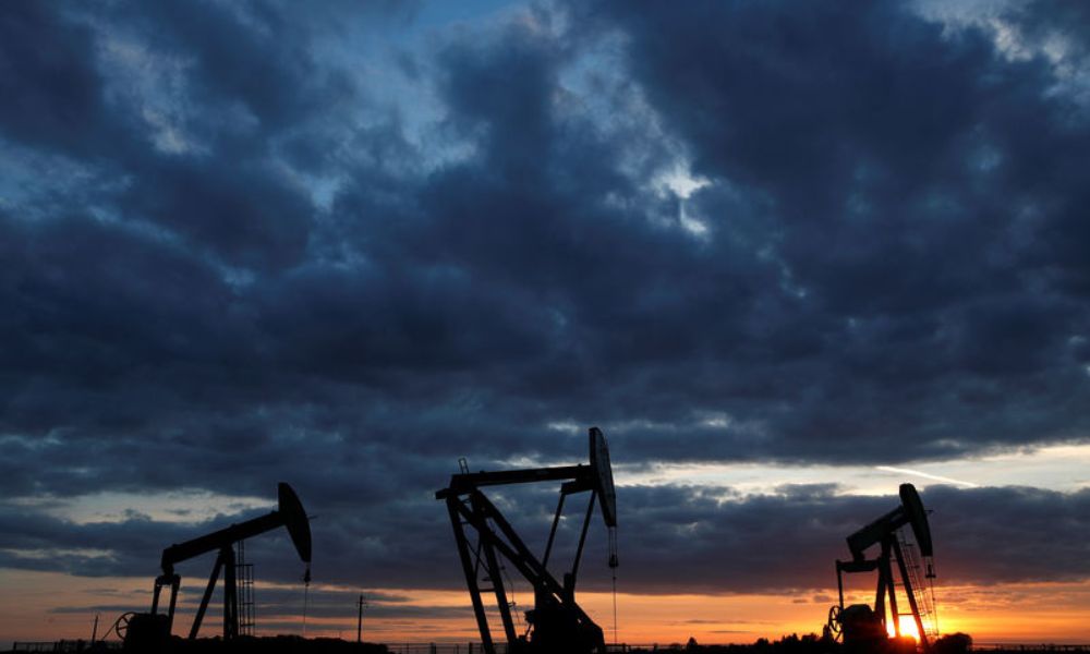 Oil prices dip on surprise U.S. inventory build, weak China inflation